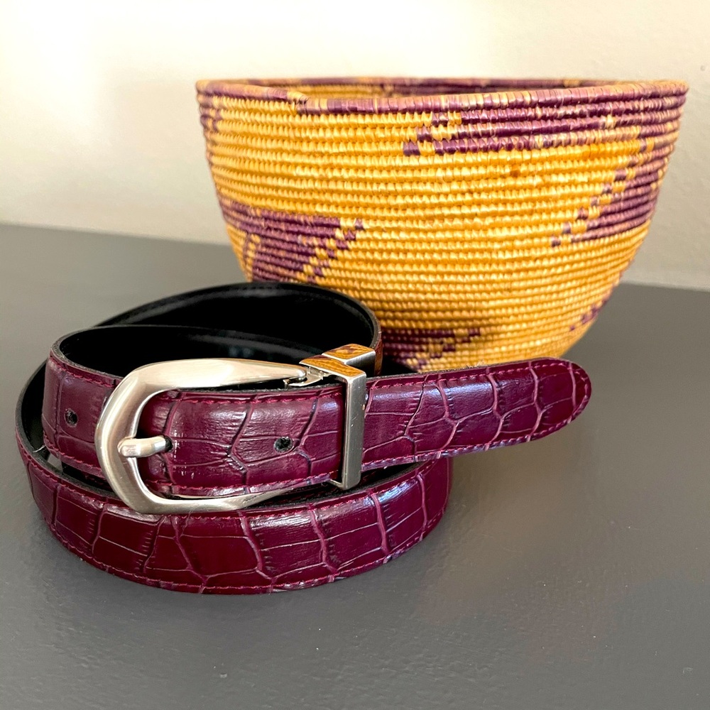 Reversible belt